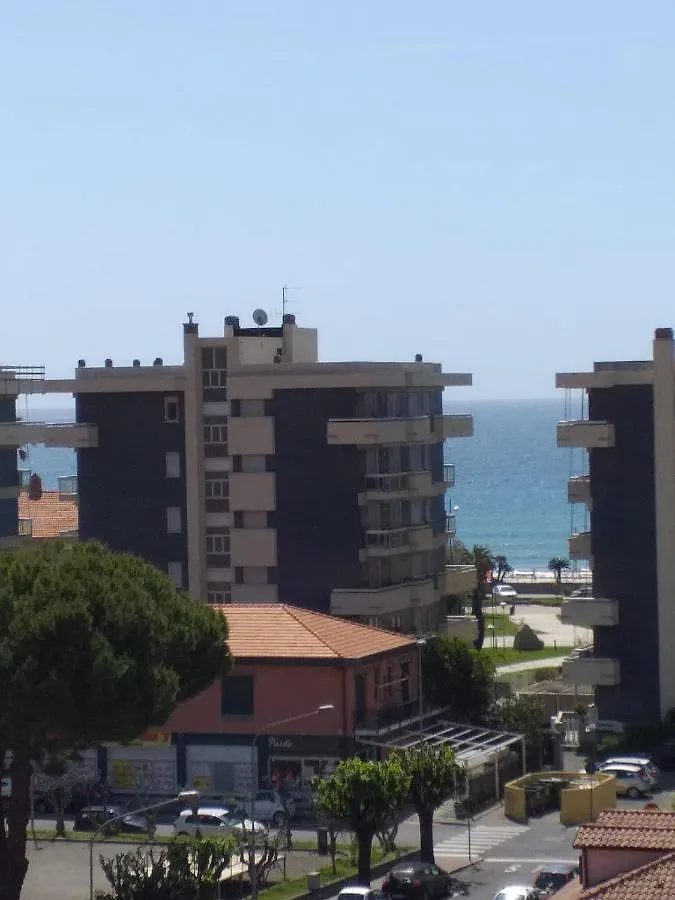Apartment Via Dei Mille 1, Centrale E Vista Mare Andora Italy