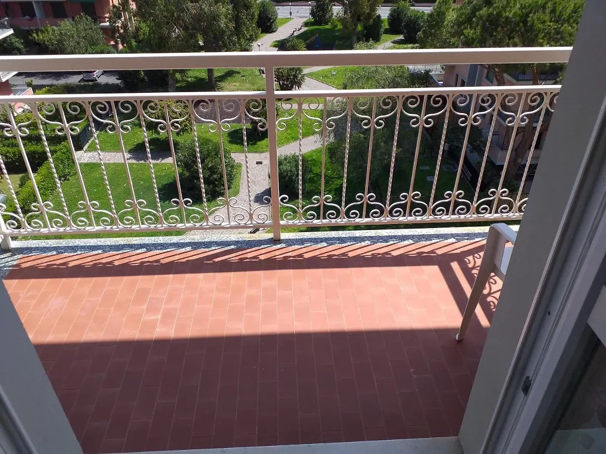 Apartment Via Dei Mille 1, Centrale E Vista Mare Andora